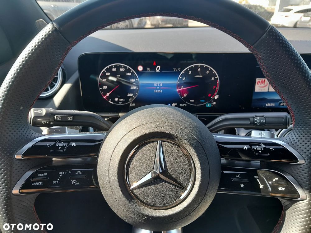 Mercedes-Benz GLA 200 mHEV AMG Line 7G-DCT - 12