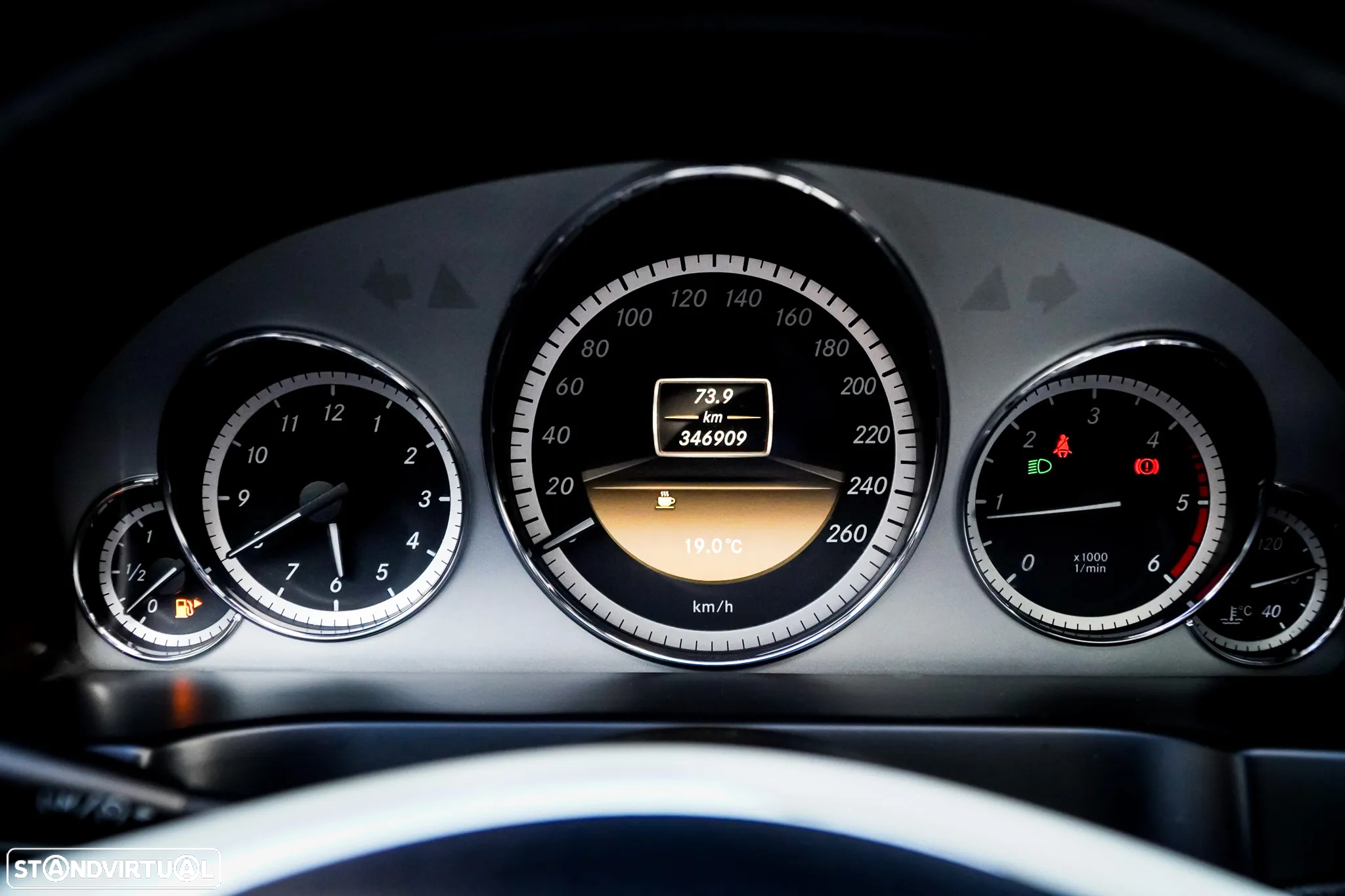 Mercedes-Benz E 250 CDi Elegance BlueEfficiency - 17