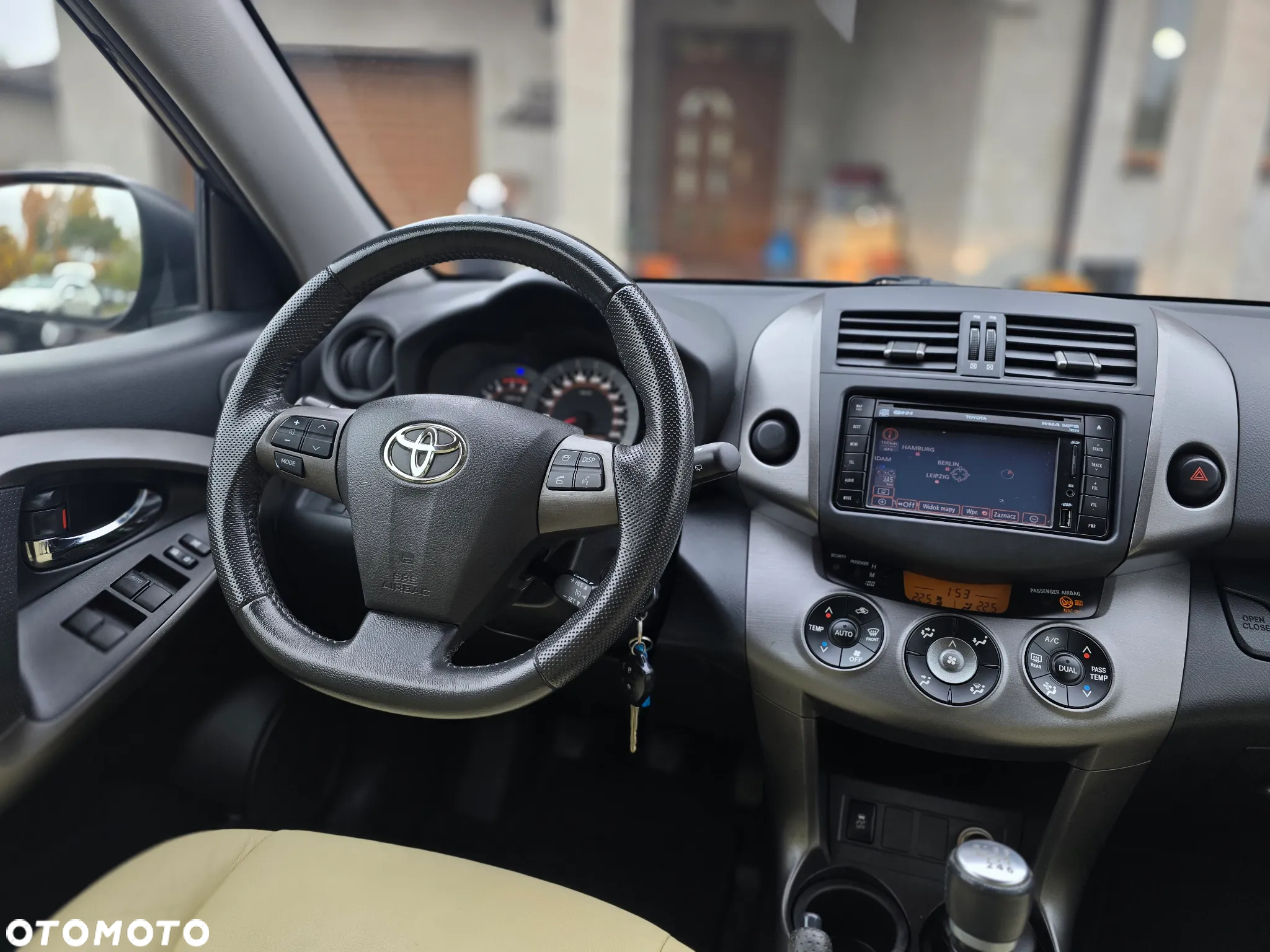 Toyota RAV4 - 18