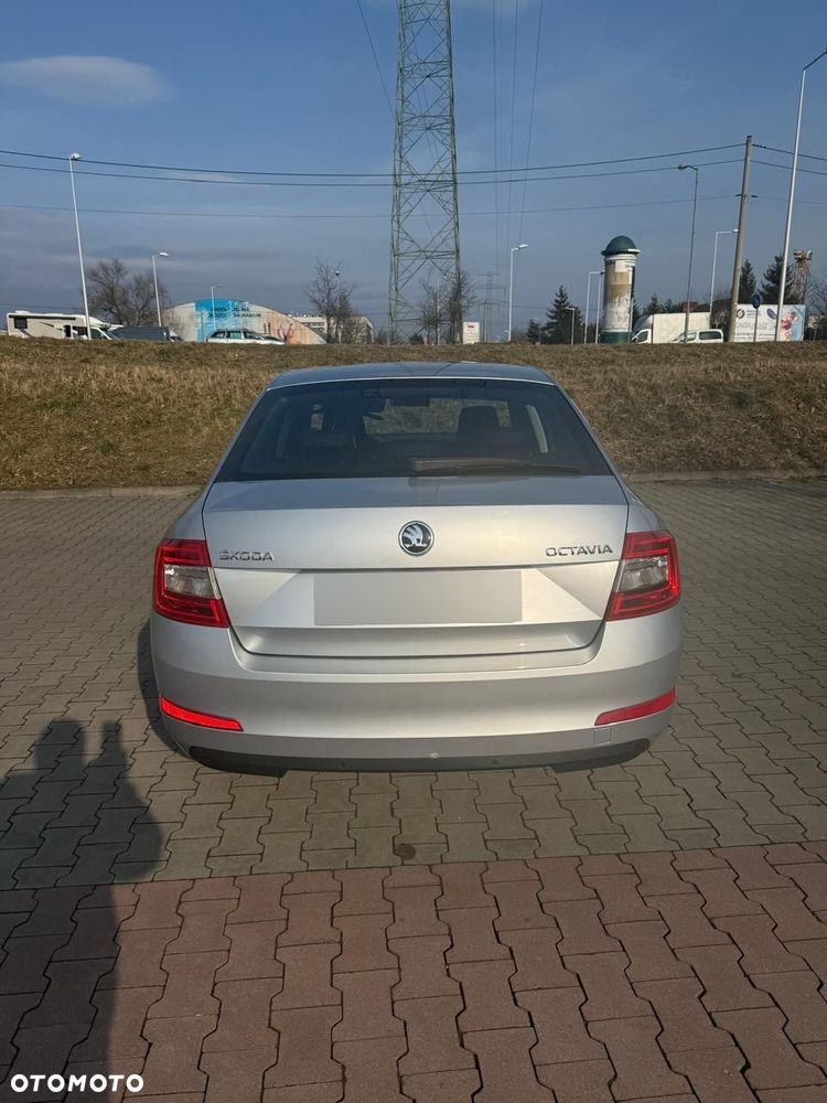 Skoda Octavia 2.0 TDI Drive - 12