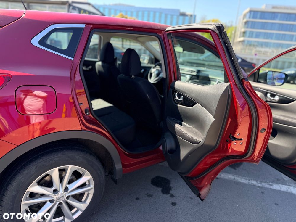 Nissan Qashqai 1.2 DIG-T N-Connecta Xtronic EU6 - 16