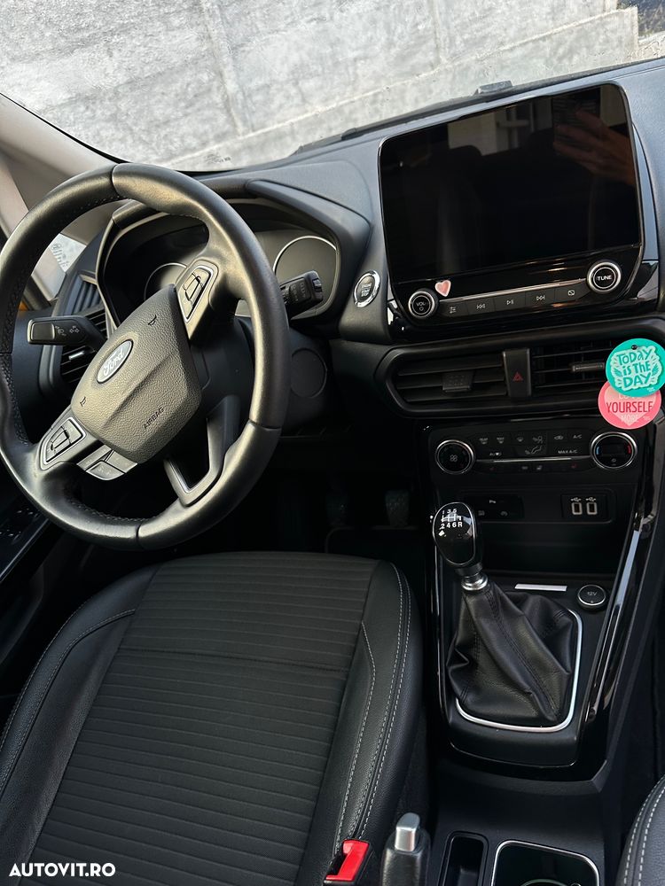 Ford EcoSport - 11