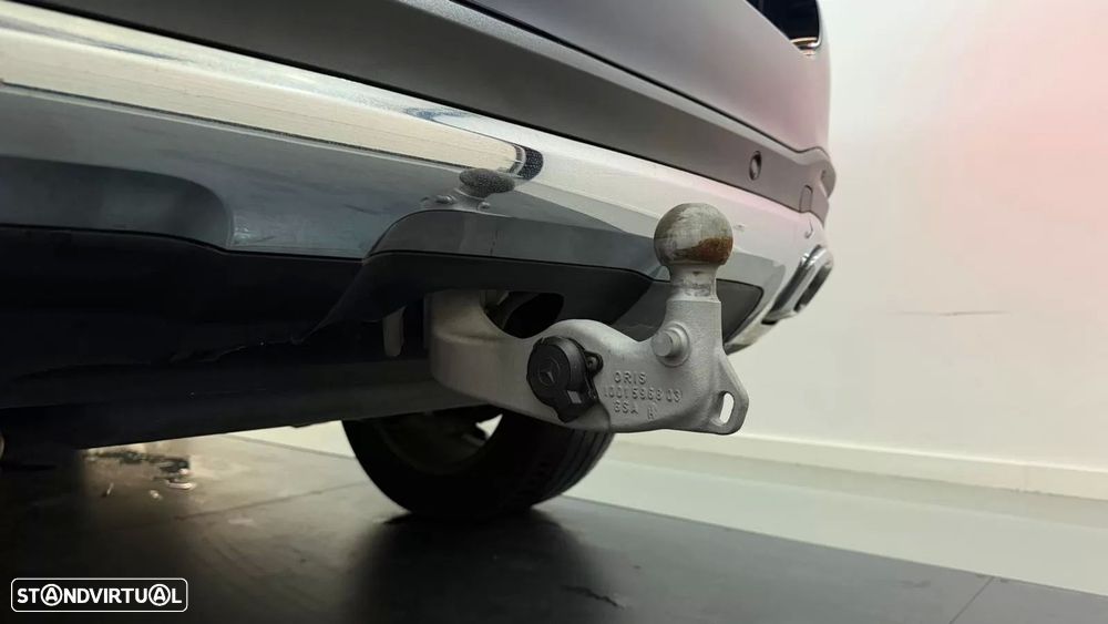 Mercedes-Benz GLE 300 d 4Matic - 14