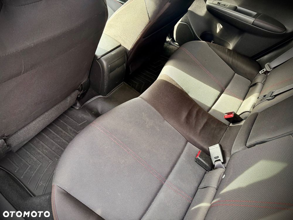 Subaru Impreza - 10