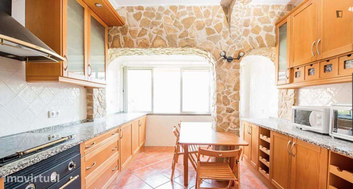 Quarto - localizado em Carcavelos Lisbon - Grande imagem: 4/9