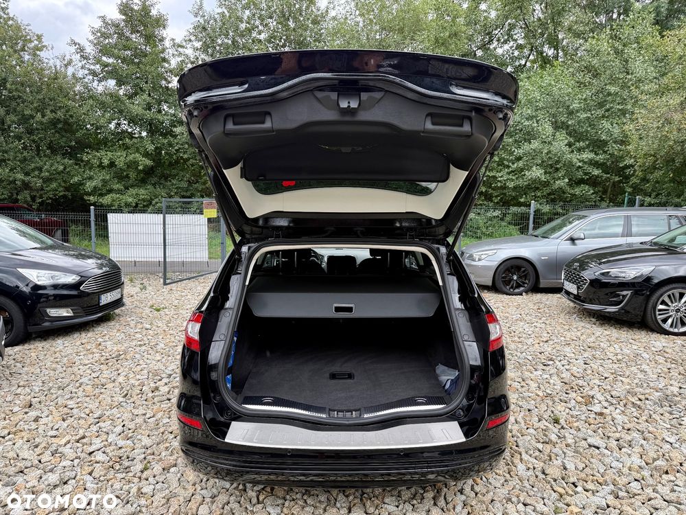 Ford Mondeo SW 1.5 EcoBoost S&S Titanium - 32
