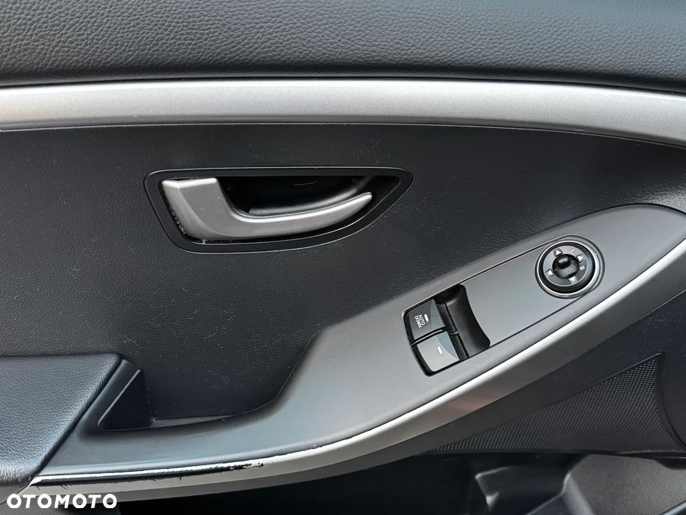 Hyundai i30 1.6 CRDi Comfort - 21