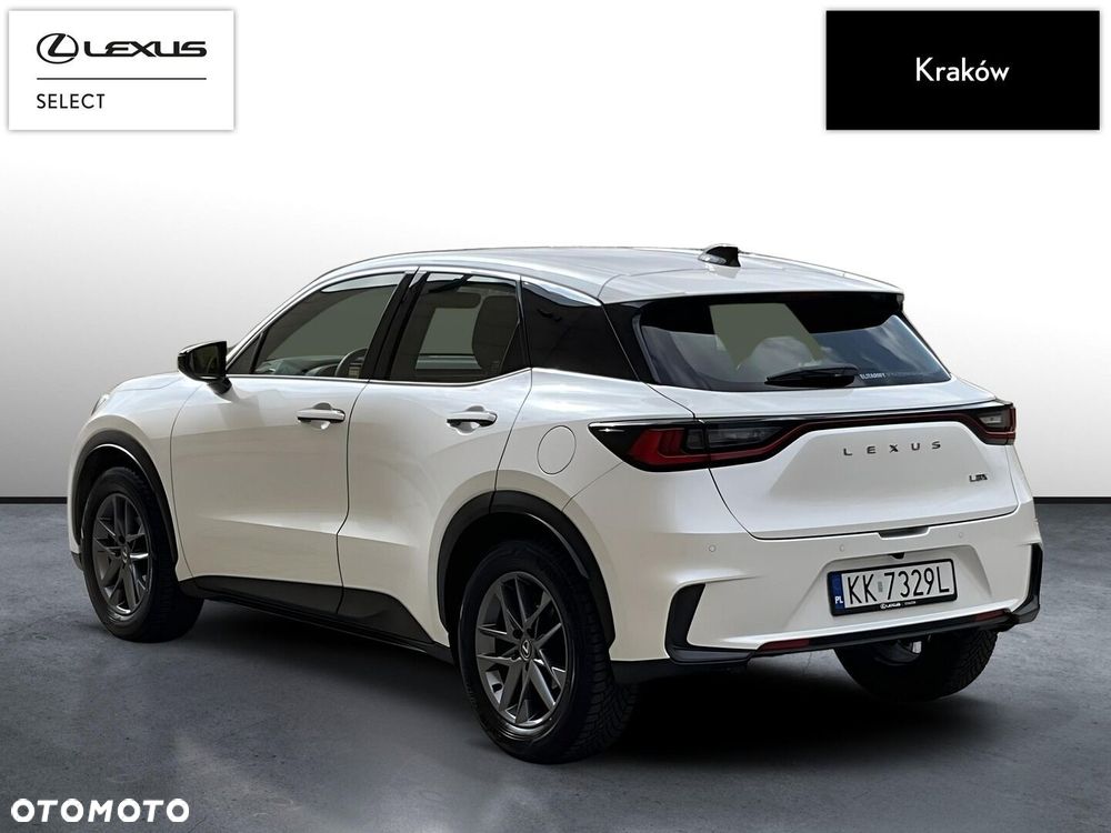 Lexus LBX 1.5 Hybrid - 3