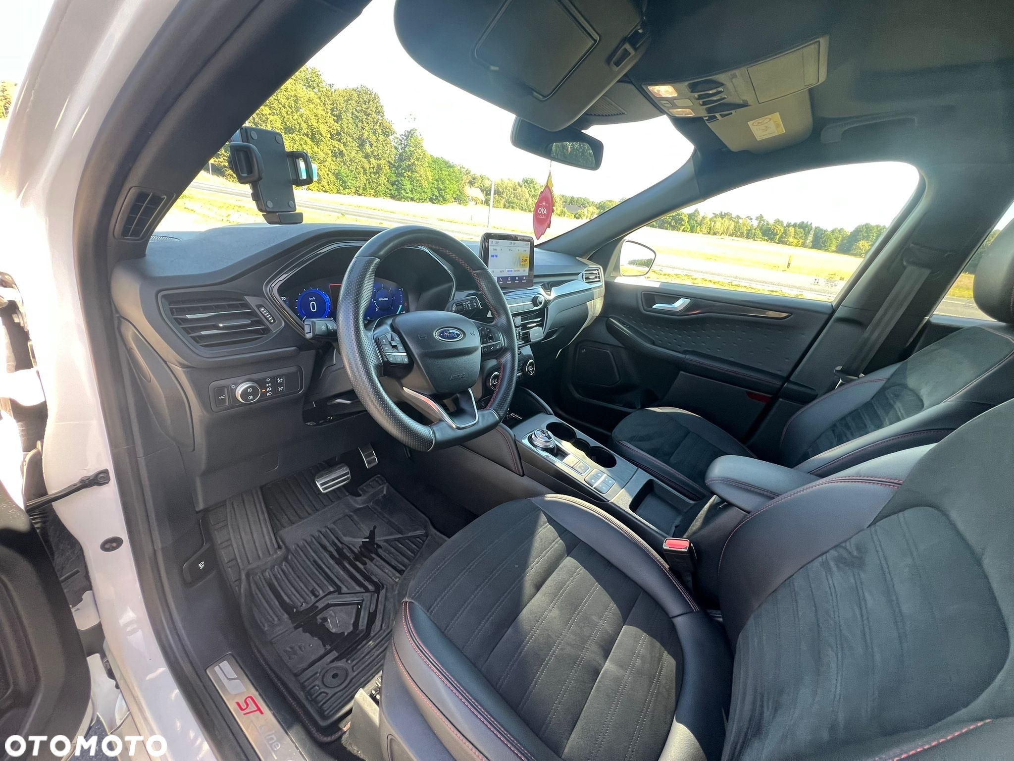 Ford Kuga 2.0 EcoBlue 4x4 ST-LINE - 36