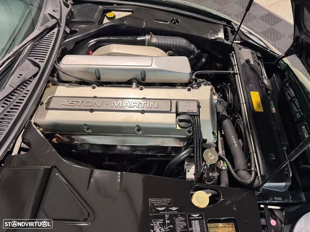 Aston Martin DB7 Vantage Volante — fotografia 15