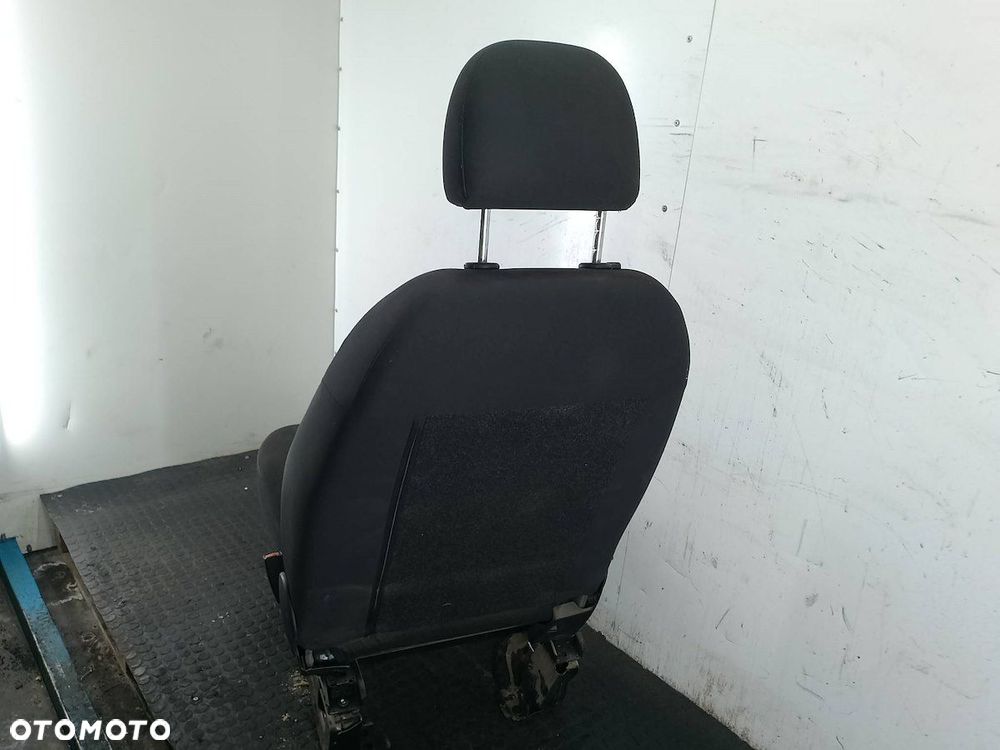 FOTEL PRAWY PASAŻERA FIAT FIORINO IV - 4