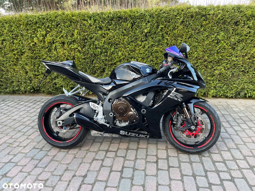 Suzuki GSX-R - 1