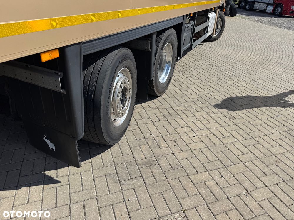 Mercedes-Benz ACTROS 2548 Izoterma Schmitz 7.45m Winda 2T - 22