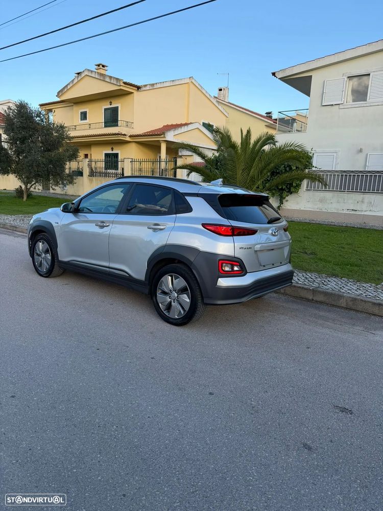 Hyundai Kauai EV 64 kWh Premium - 2