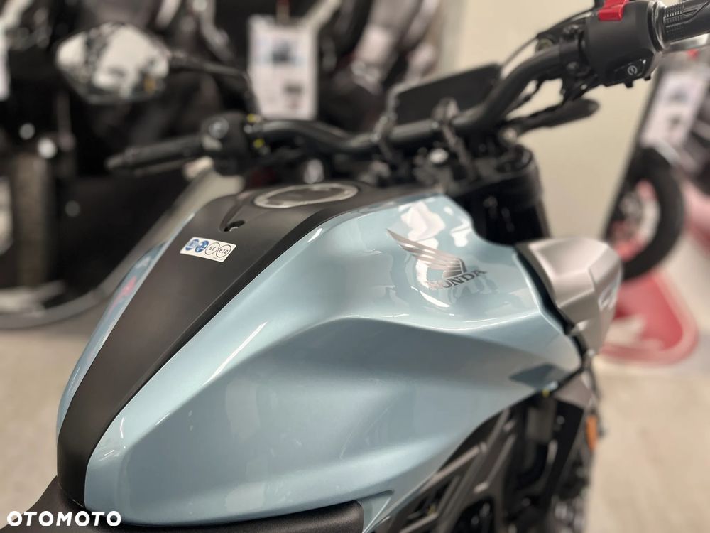 Honda CB - 7