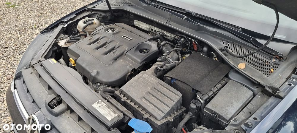 Volkswagen Golf 1.6 TDI BlueMotion Technology Trendline - 35