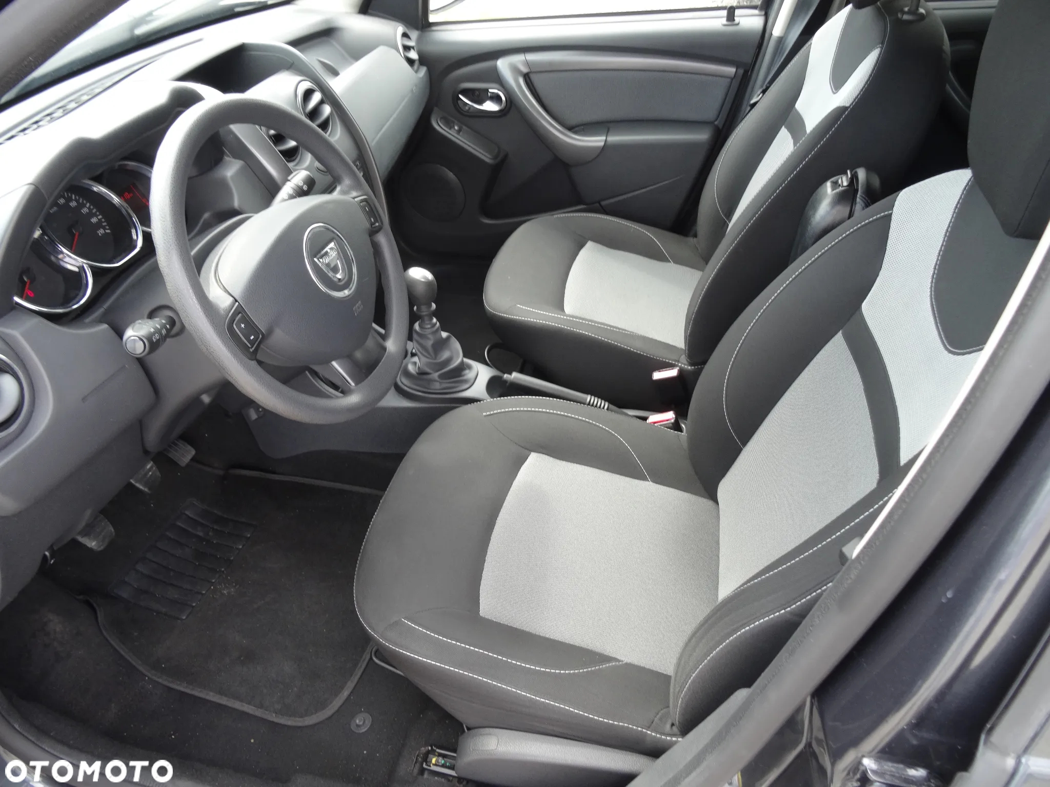 Dacia Duster 1.2 TCe Celebration - 13