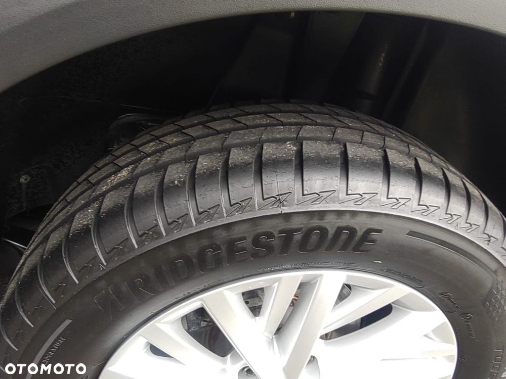 Volkswagen T-Roc 1.0 TSI IQ Drive - 24