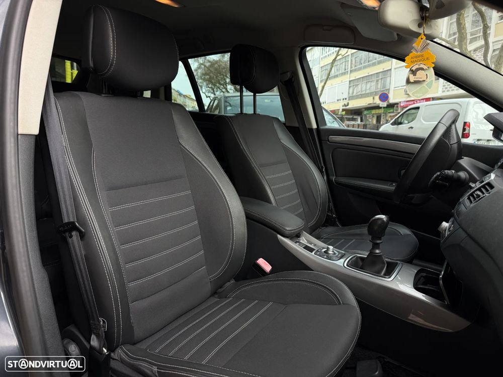 Renault Laguna 1.5 dCi Dynamique S - 16