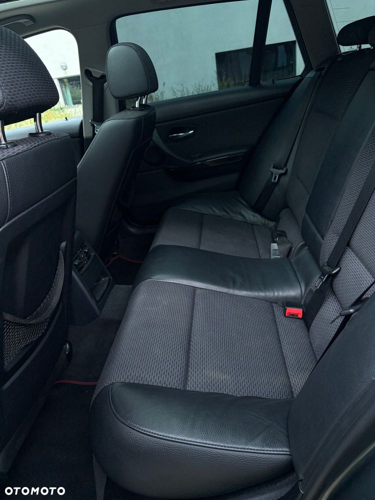 BMW Seria 3 320d Efficient Dynamics - 11