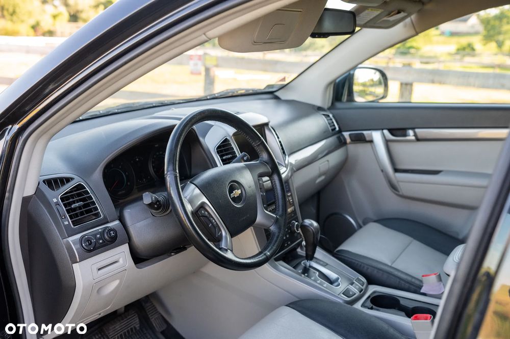 Chevrolet Captiva 2.2 d LTZ - 8