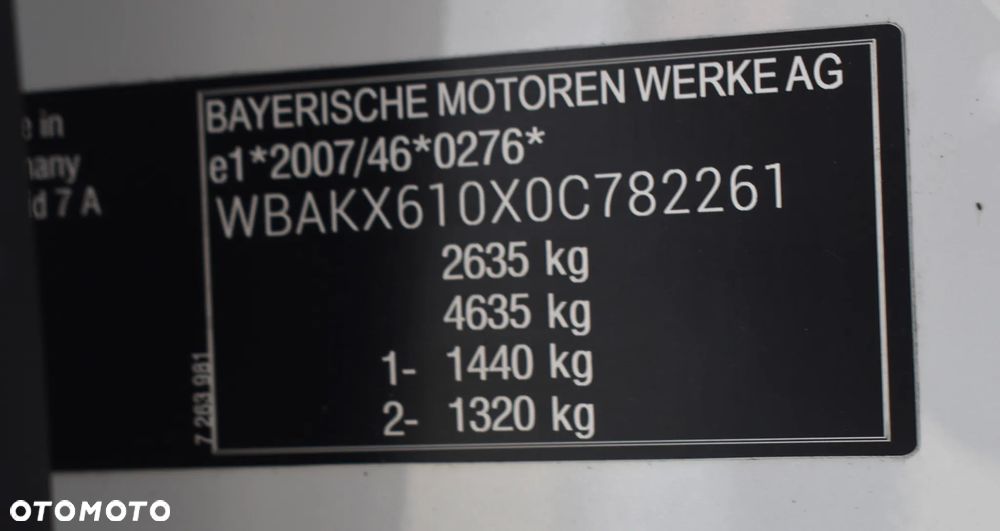 BMW i7 - 10