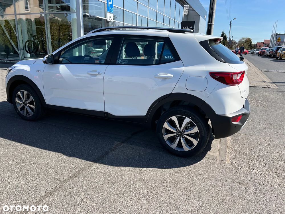 Kia Stonic 1.2 M - 11