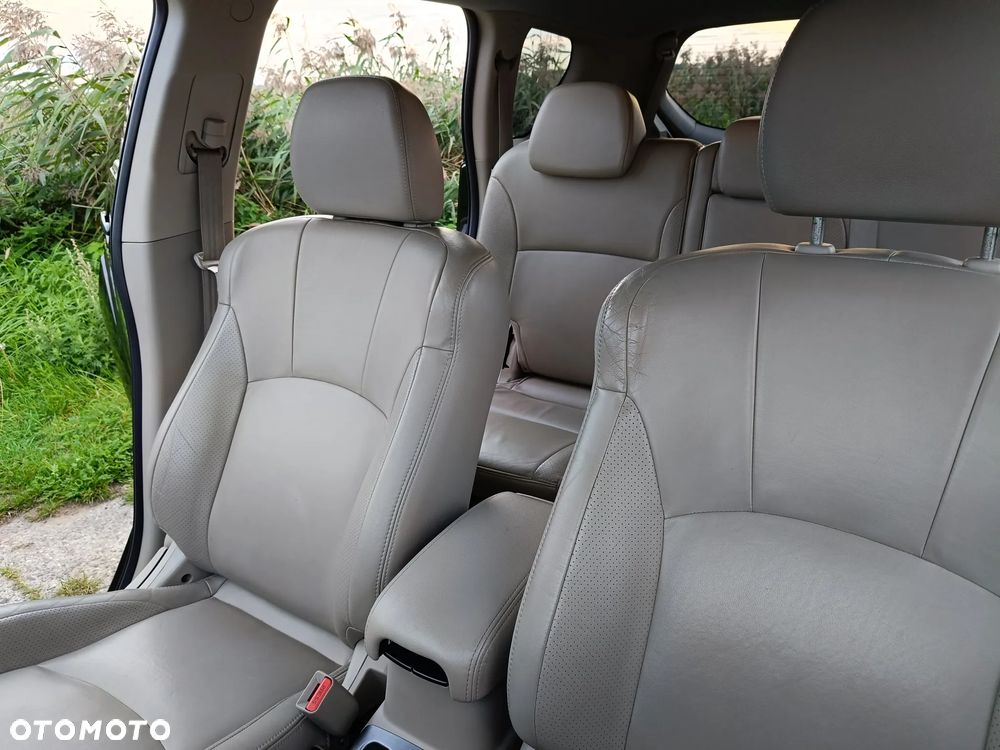 Citroën C-Crosser - 13