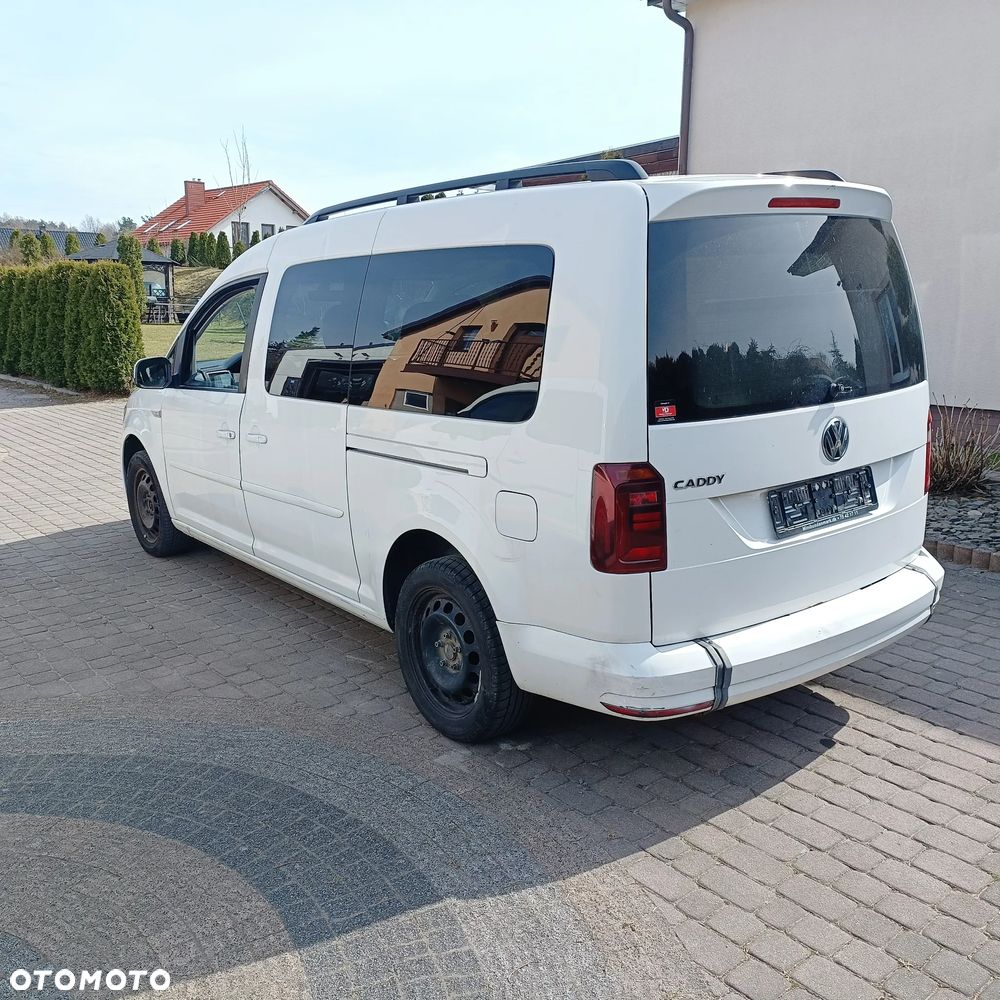 Volkswagen Caddy 2.0 TDI Comfortline DSG - 11