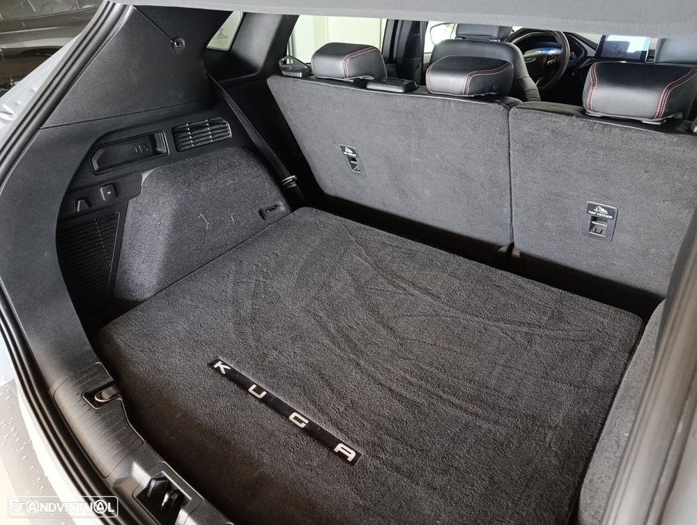 Ford Kuga 1.5 EcoBoost ST-Line X - 8