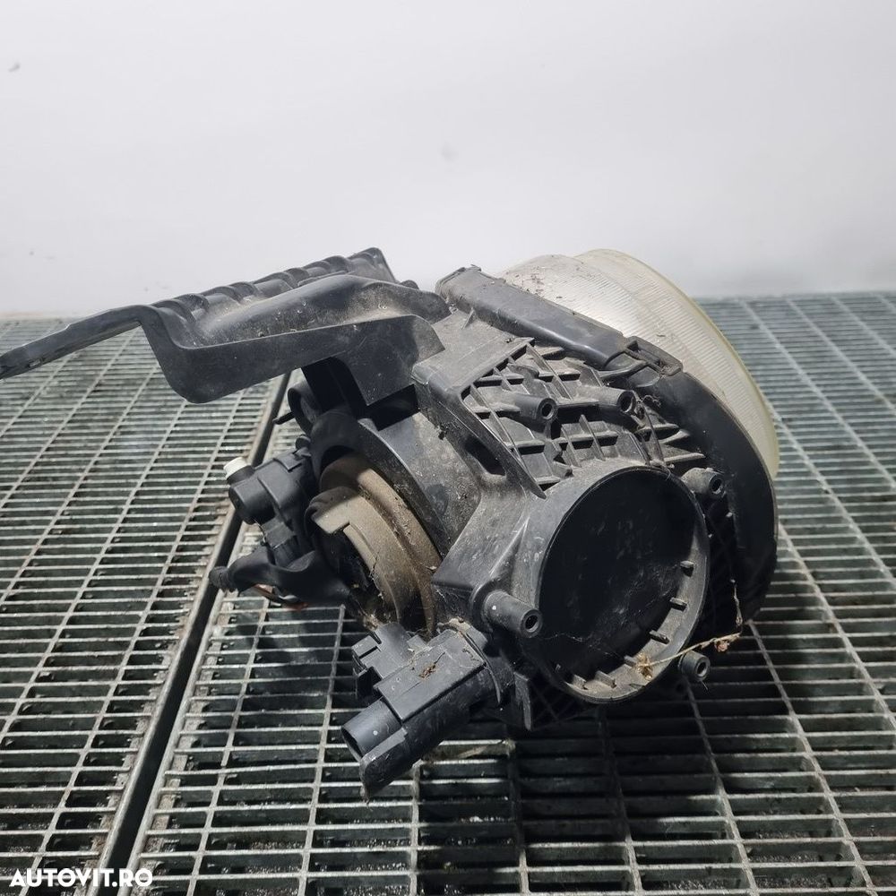 Far Dreapta Nissan Juke 2010 - 2014 SUV 4 Usi (1451) Fara xenon - 2