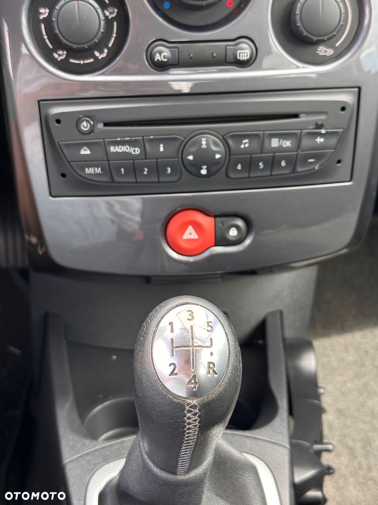 Renault Clio 1.5 dCi Luxe Dynamique - 23