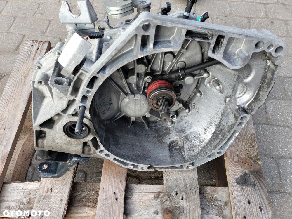 NISSAN JUKE 1,2 DIG-T  2015 SKRZYNIA BIEGÓW  TL4143 - 6