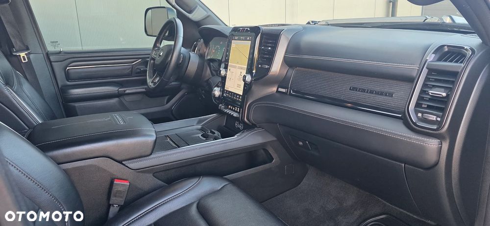 RAM 1500 5.7 Crew Cab Shortbed Limited Black - 27
