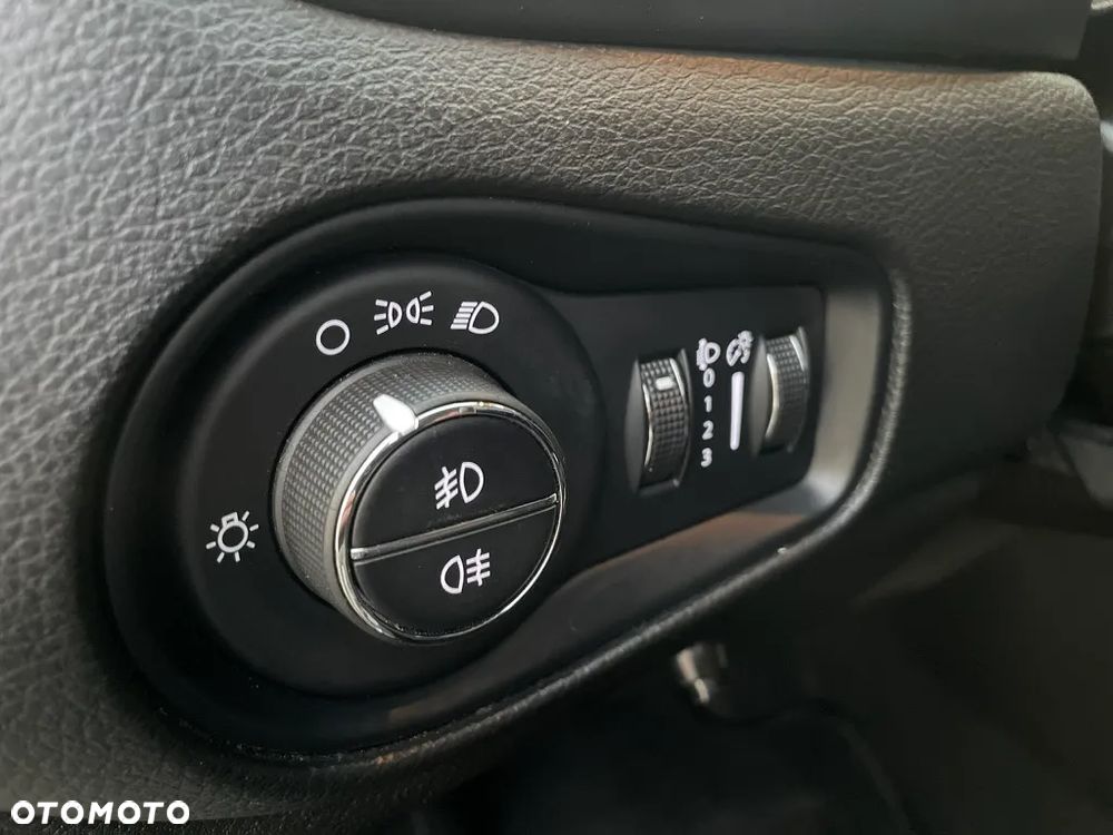 Jeep Renegade 1.3 GSE T4 Turbo Longitude FWD S&S - 24