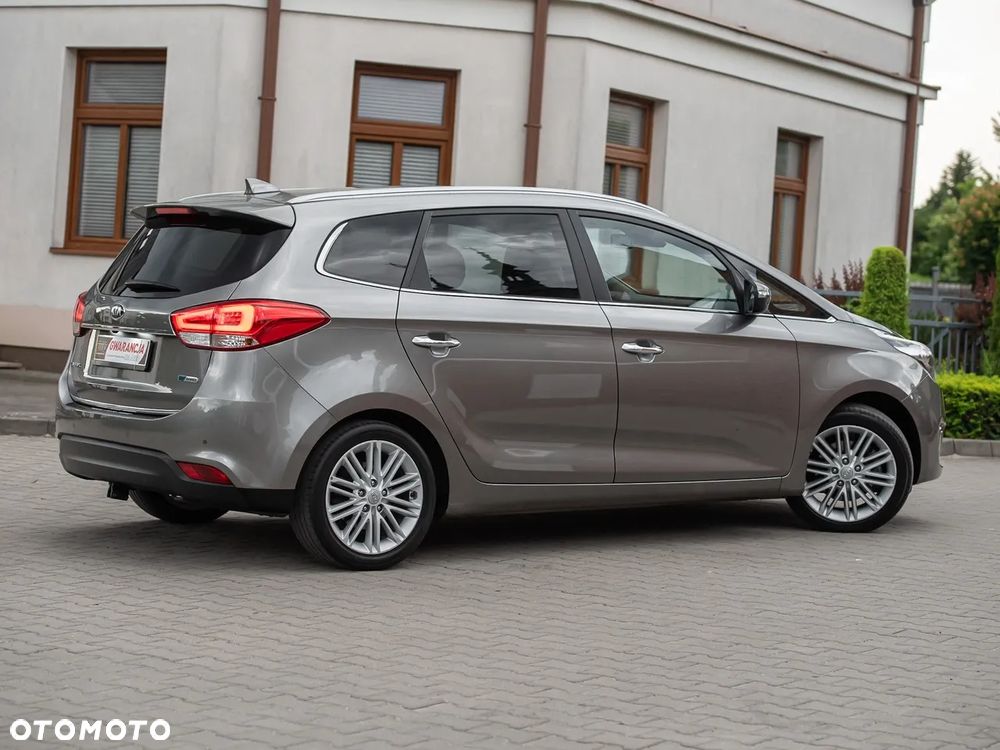 Kia Carens 1.7 CRDi 115 ISG UEFA EURO 2016 - 16