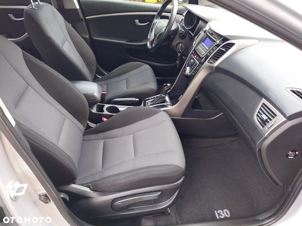 Hyundai i30 1.6 Automatik Style - 7