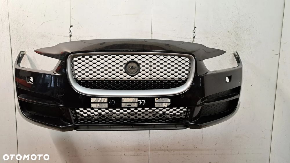 Jaguar XE X760 zderzak przedni przód 6xPDC - 1