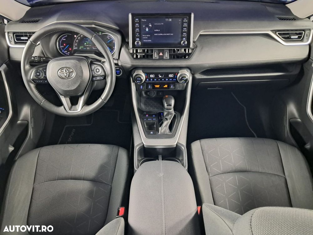 Toyota RAV4 - 12