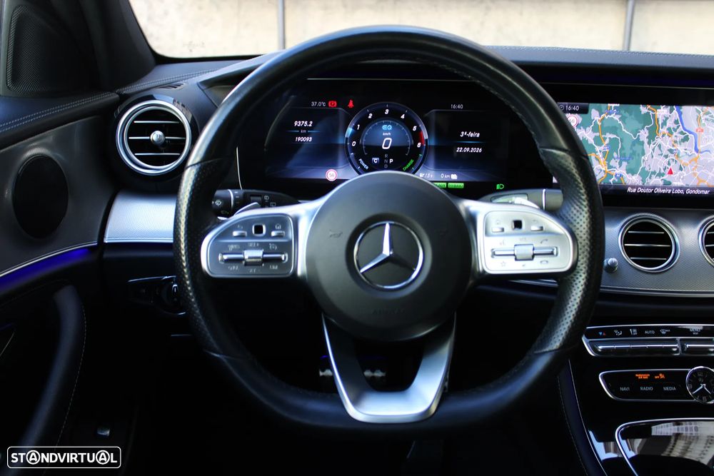 Mercedes-Benz E 300 de 4Matic 9G-TRONIC AMG Line - 34