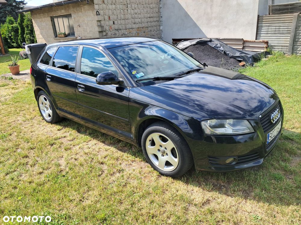 Audi A3 Sportback 2.0 TDI DPF Attraction - 1