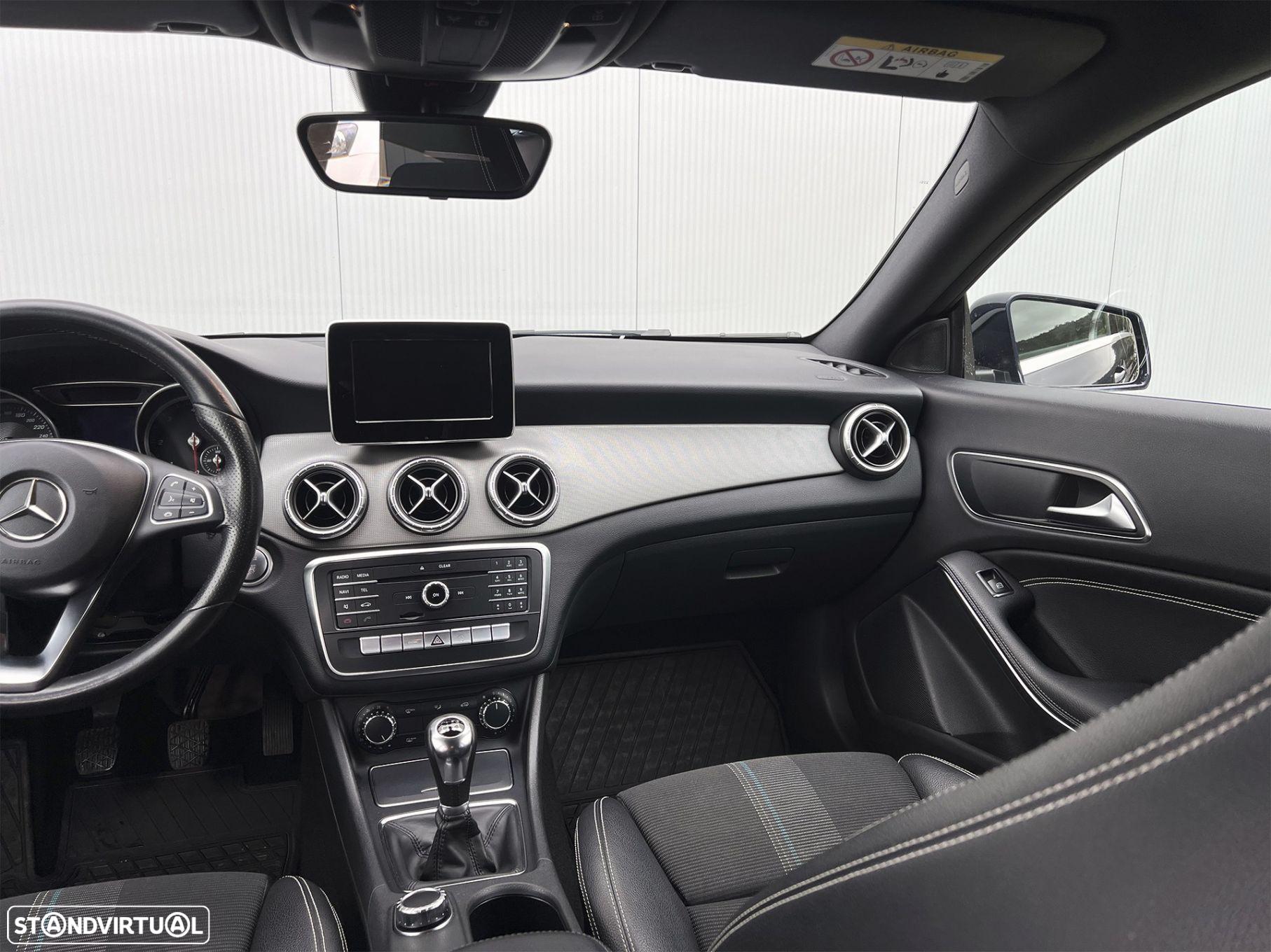 Mercedes-Benz CLA 180 d Shooting Brake - 26