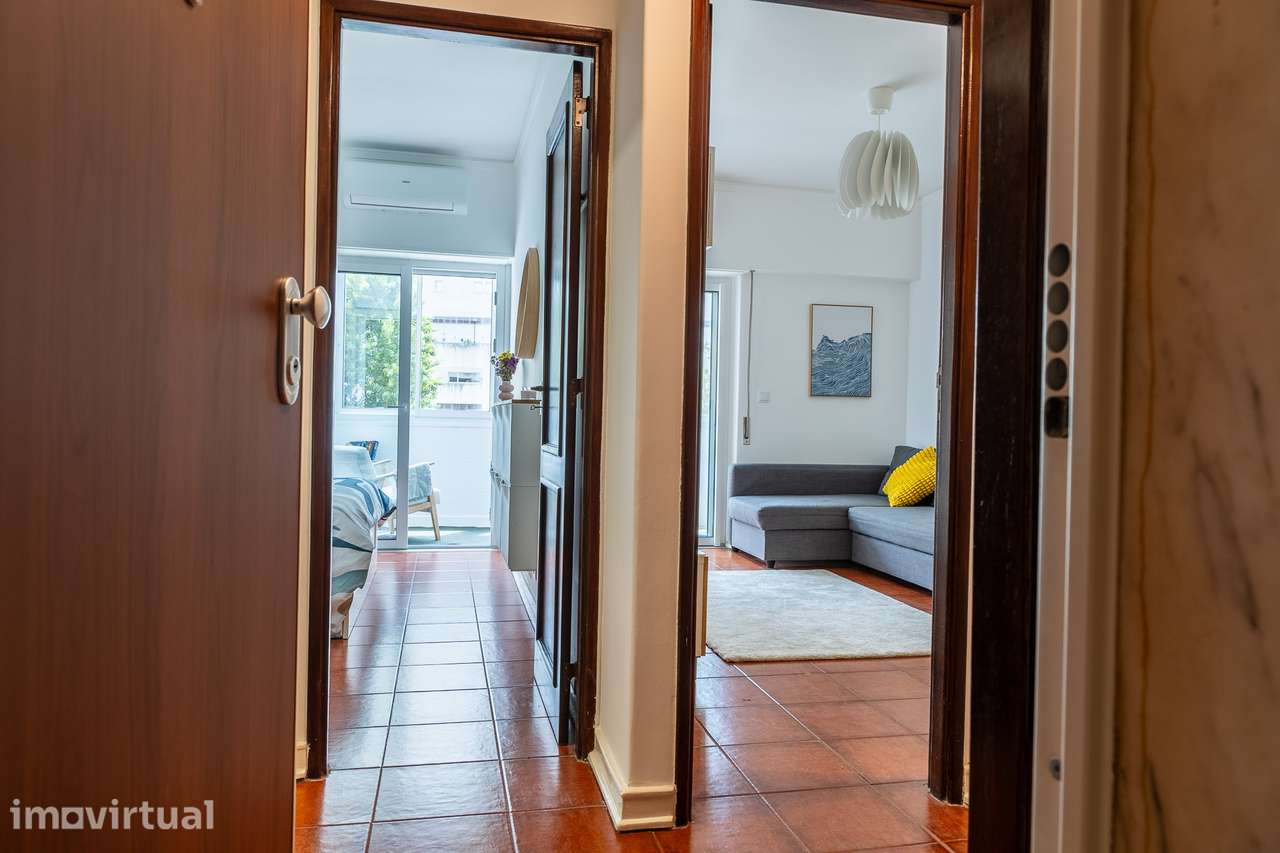 Apartamento T1 — Praça de Espanha | Luminoso | Mobilado | AC - Grande imagem: 5/14
