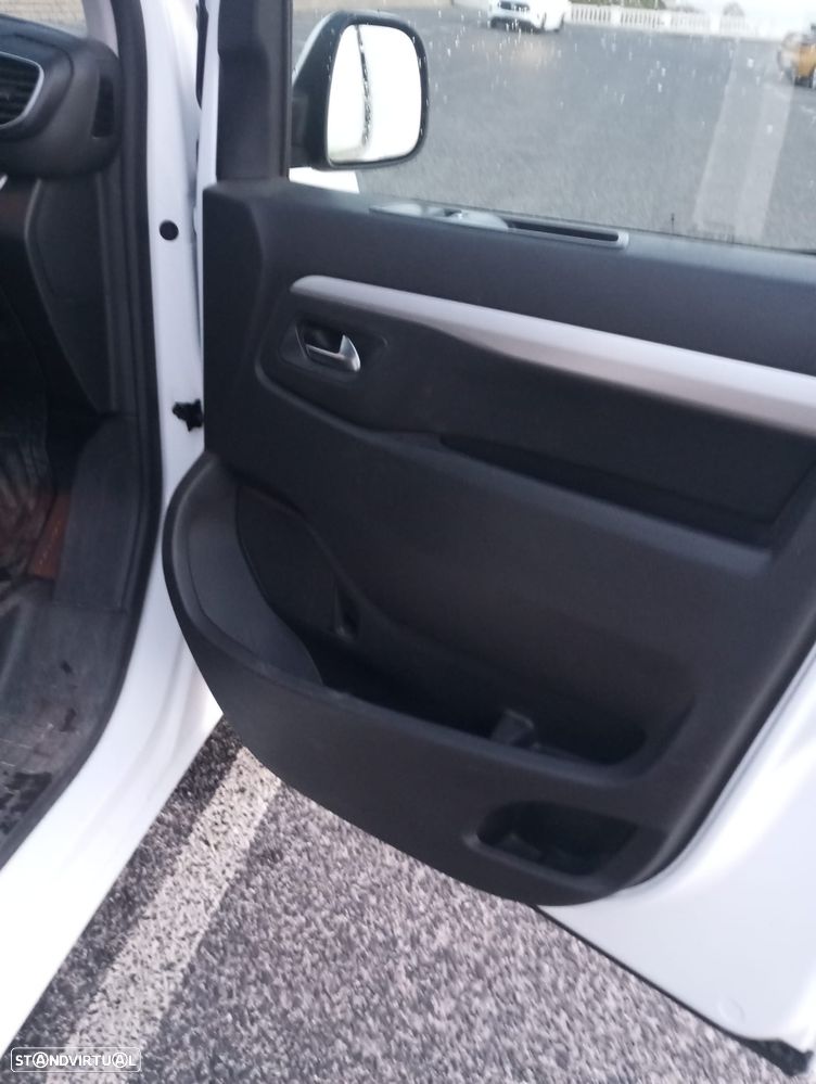 Peugeot Traveller 1.5 BlueHDi L2H1 Standard - 20