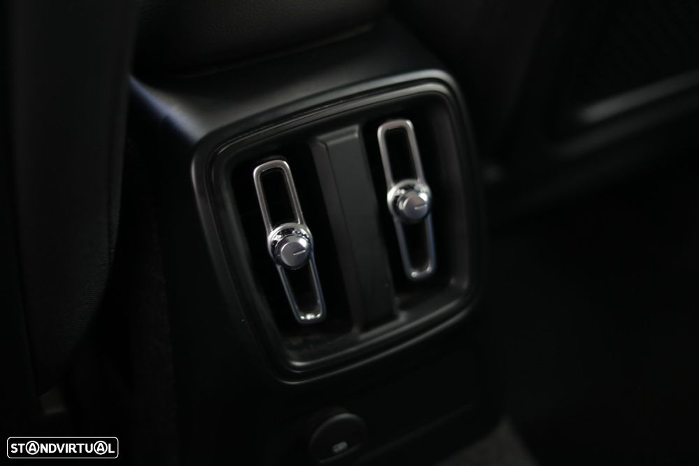 Volvo XC 40 1.5 T4 PHEV Inscription - 25