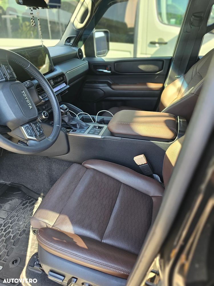 Toyota Land Cruiser 250 - 13