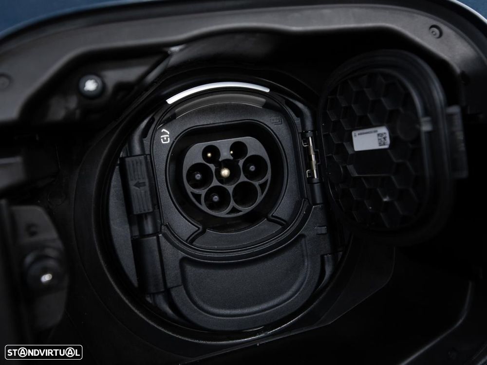 Mercedes-Benz A 250 e Style Plus - 13