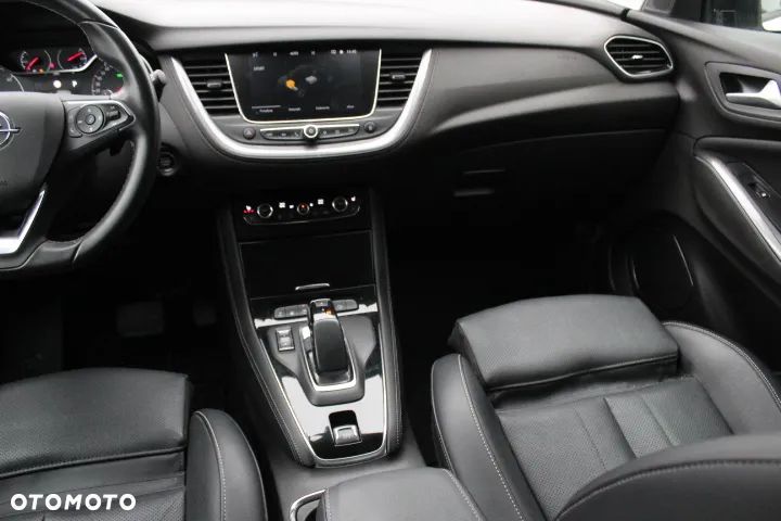 Opel Grandland X Plug-in-Hybrid 1.6 DI Start/Stop Ultimate - 32
