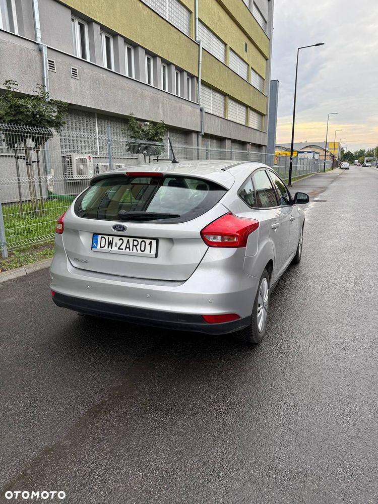 Ford Focus 1.6 Titanium - 3