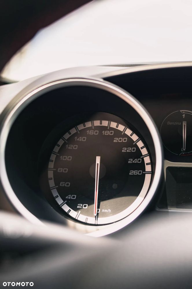 Alfa Romeo Giulietta 1750 TBi Quadrifoglio Verde - 11